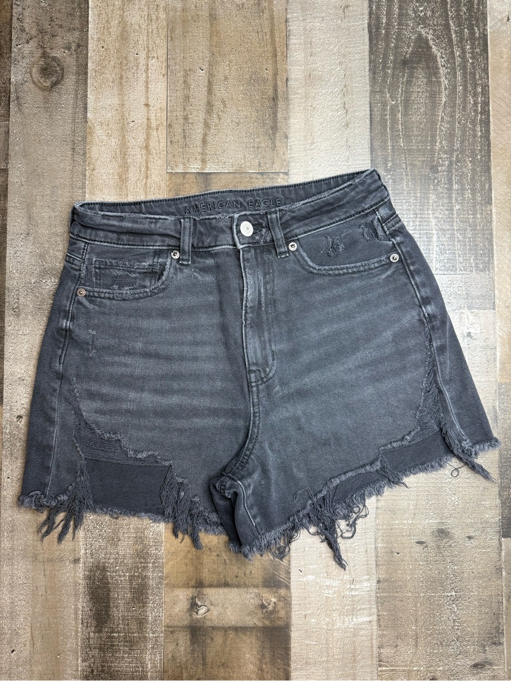 American Eagle Outfitters Women's Black High-Rise Distressed Denim Shorts size 4